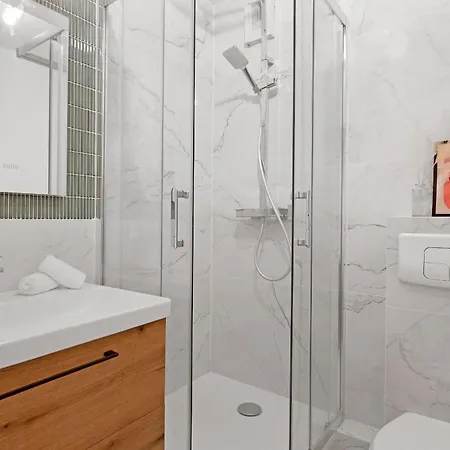 Madeleine&champs-élysées - 2br 2ba With Balcony - Vacation Parigi